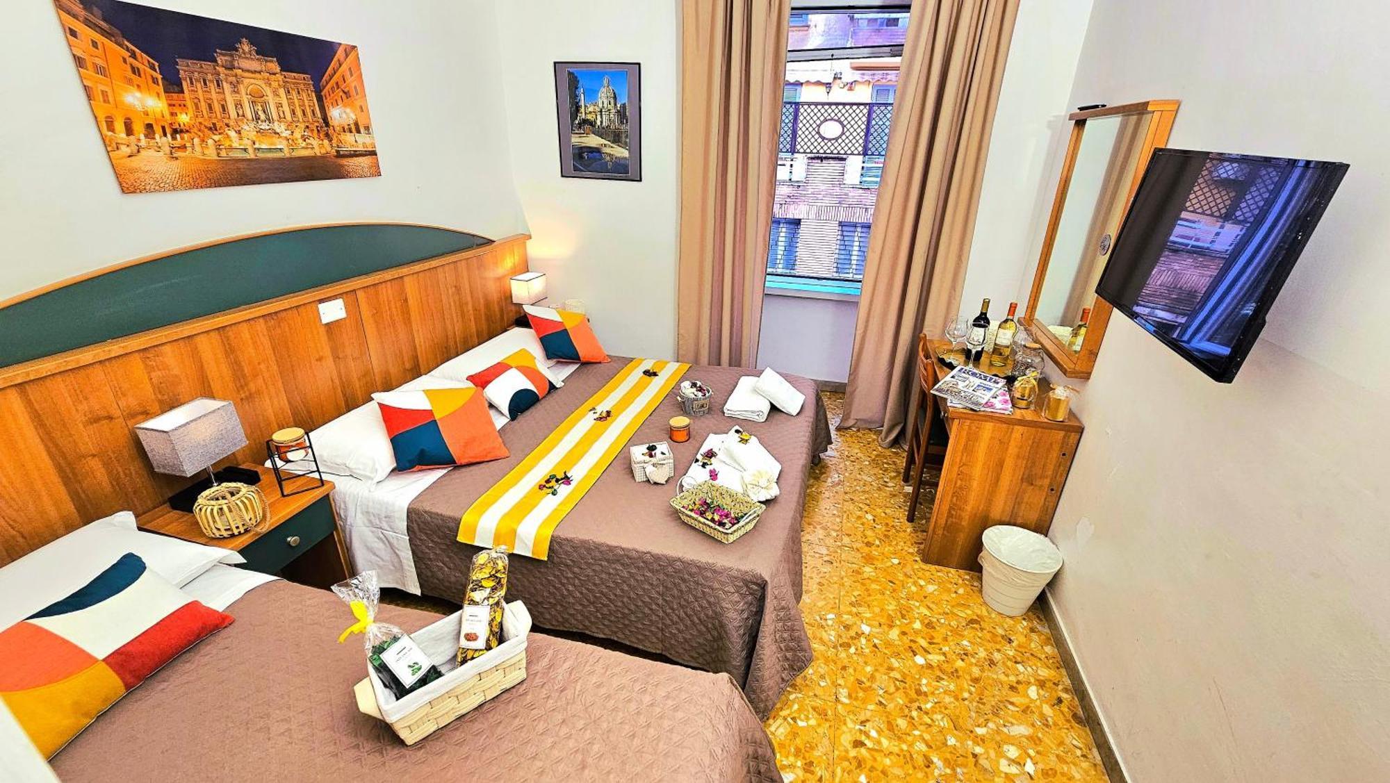 A Casa Simpatia Roma - Free Parking If You Book 4 Nights Rom